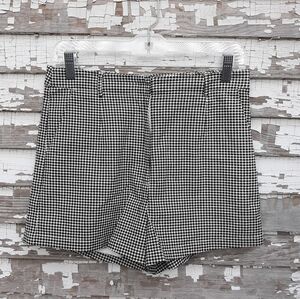 🌟 Lumiere Houndstooth Shorts Size Medium